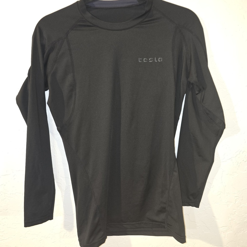 Tesla Shirt Mens Medium Black Compression‎ Performance Base Layer Pullover Top